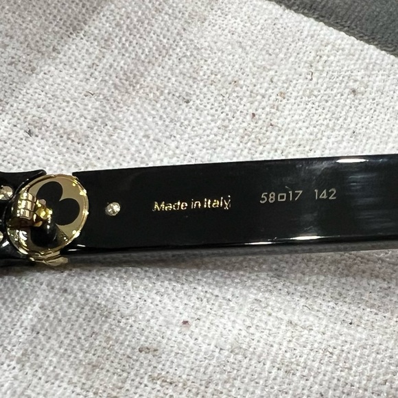 Authentic Louis Vuitton Oversized Sunglasses - Picture 10 of 16